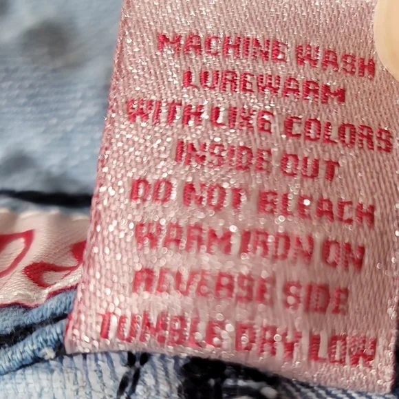 Women's Distressed and Ribbed Jeans Size 11 - Picture 9 of 9